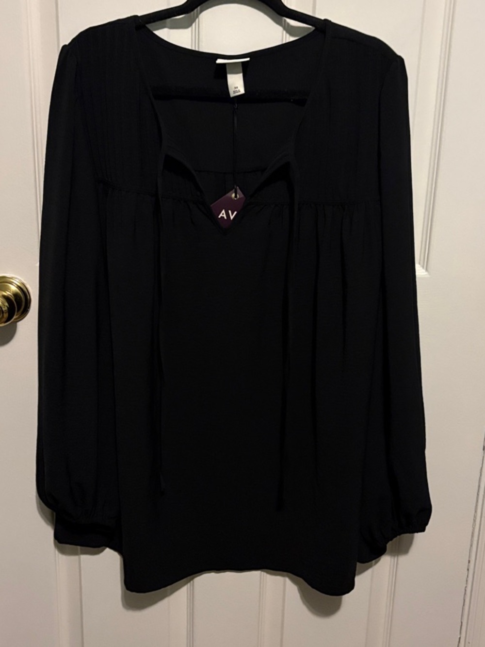 Ava & Viv Black Long-Sleeve Peasant Blouse